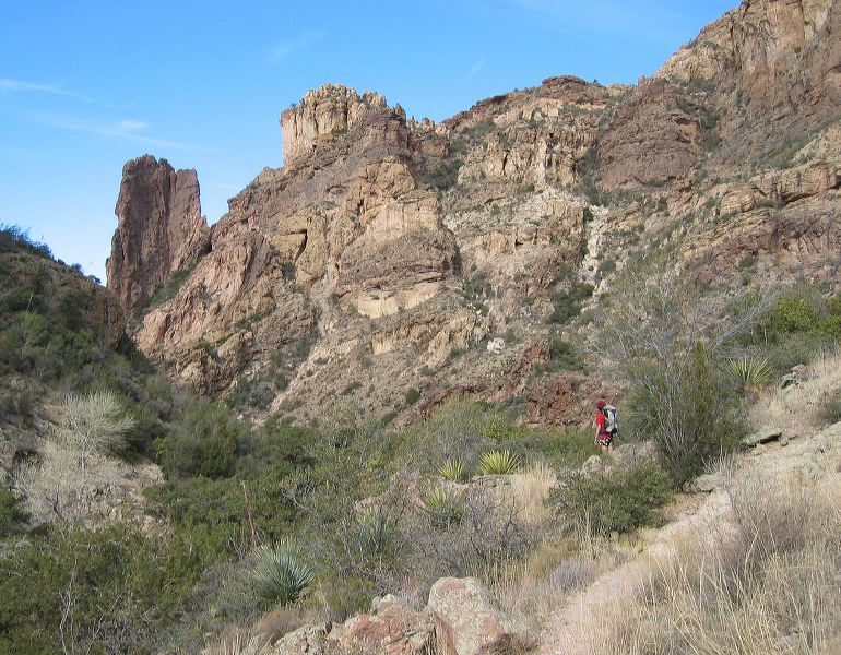 Hike to Rogers Canyon Cliff Dwelling in the Superstitions